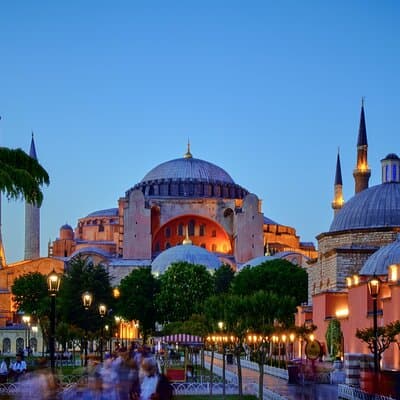 Istanbul Food and Culture Tour: Dinner at Local Family 3