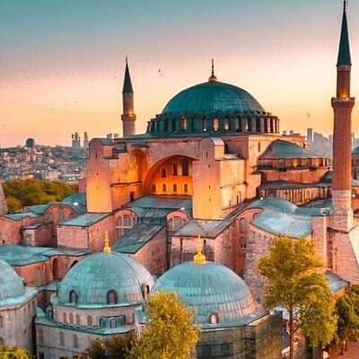 Istanbul Ultra VIP Private Car Hire with Licensed Driver 3