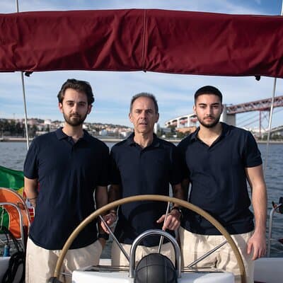 2 Hours Private Sailing Tour with Wine and Snacks