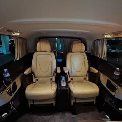 Heathrow Airport to Central London, Private Transfer Luxury Van 3