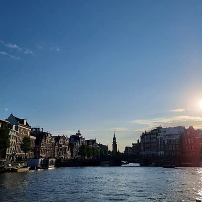 Amsterdam Private Boat Tour With Drinks - EN ES FR 3