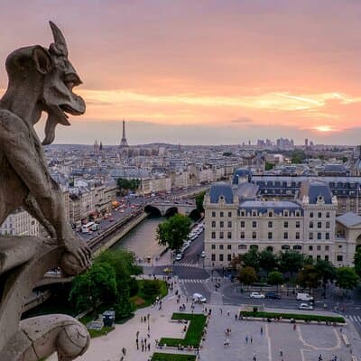 Paris Darkest Tales A Night of Secrets and Legendary Bar Tour 3