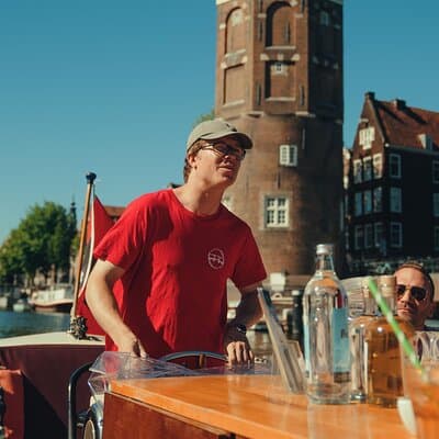 Amsterdam canal cruise in open boat – Guided tour 3