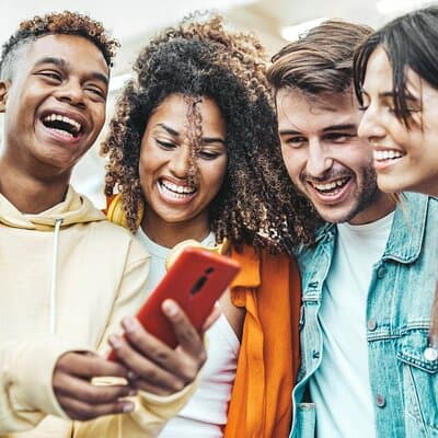 Amsterdam Historic City: a Self-Guided Augmented Reality Tour 5