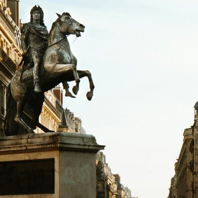 Authentic French Food and Wine Tour of Paris 3
