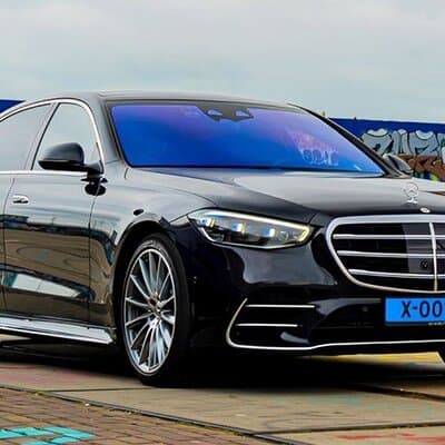 Business Transfer Schiphol to/from Amsterdam (Meet & Greet) 4