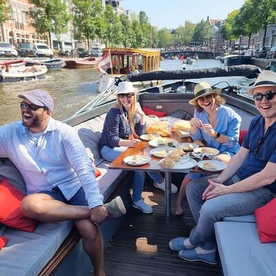 Amsterdam Private Boat Tour With Drinks - EN ES FR 4
