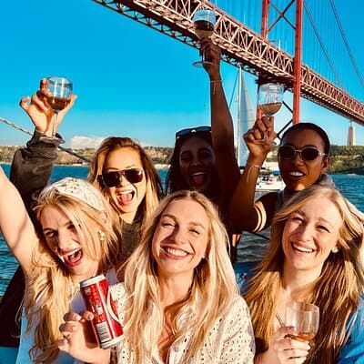 Lisbon Adventure: 2 Hours Tuk-Tuk Tours and 2 H Sunset Sailing 5