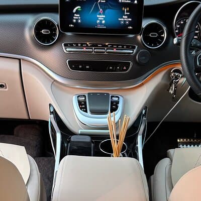 Heathrow Airport to Central London, Private Transfer Luxury Van 5