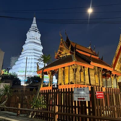 Bangkok: Discover Thonburi by Night: Evening City Bike Tour 3