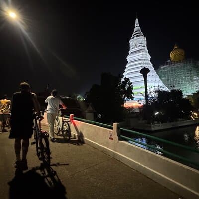 Bangkok: Discover Thonburi by Night: Evening City Bike Tour 5