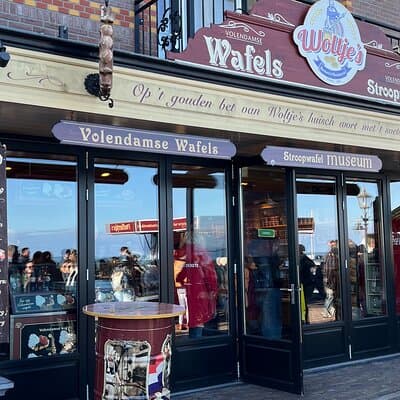 4h Private Tour from Ams to Volendam and Marken- Electric Car 2