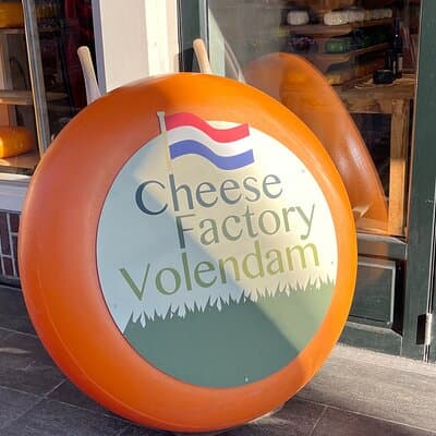 4h Private Tour from Ams to Volendam and Marken- Electric Car 3