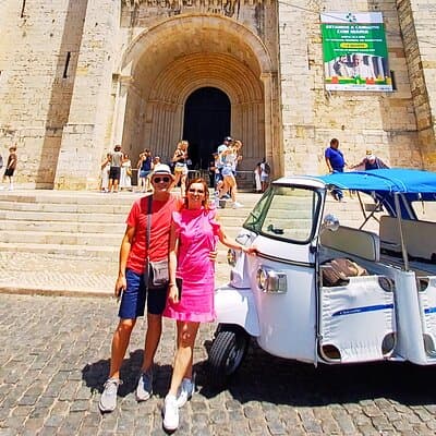 Lisbon Tuk Tuk Tour – 1-Hour Old Town Experience 4