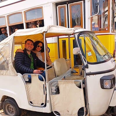 Lisbon Tuk Tuk Tour – 1-Hour Old Town Experience 5