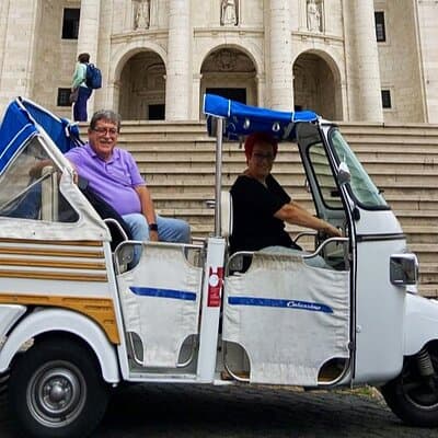 4 Hours Private Tuk Tuk Tour in Lisbon 2