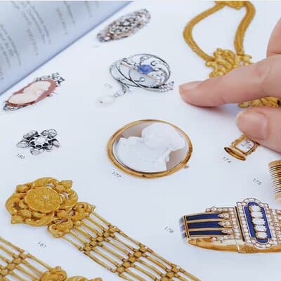 Discover Hidden World of Parisian Auctions — By the Opéra Garnier 3