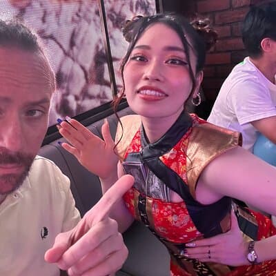 Tokyo VIP private nightlife tour with a local insider 4