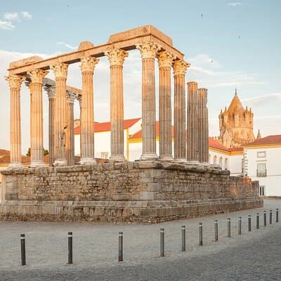 Évora Private Tour - Cork Factory Visit & Wine Tasting Included