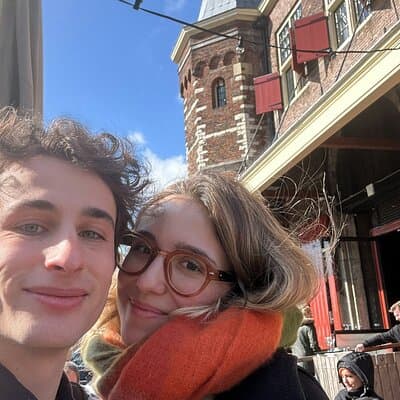 Romantic Amsterdam: Fairytale or Tragedy? Self-Guided PuzzleQuest 4