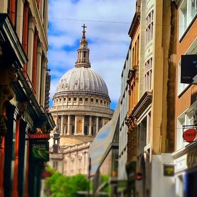 London Past & Present Backstreet Historical Tour 3