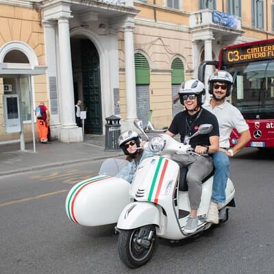 Rome City Highlights & Hidden Gems: Vespa Sidecar Guided Tour 2