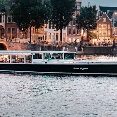 The Ultimate Amsterdam Canal Cruise - 2hr - Small Group with Drinks & Snacks 3