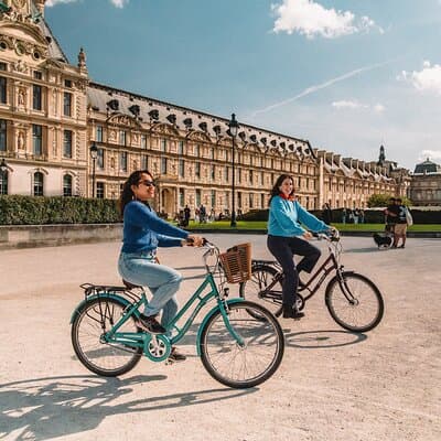 Explore Paris Highlights by Bike
