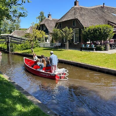 From Amsterdam: Giethoorn Day Trip with Canal & Village Tour