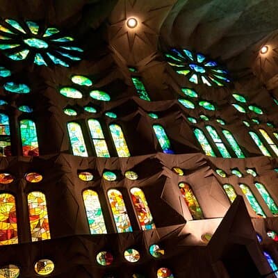 Private Express Early Morning Sagrada Familia Tour 3
