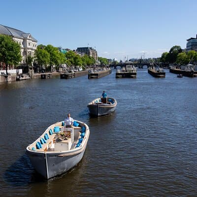 Amsterdam Canal Cruise in Open Boat with Unlimited Drinks Option 3