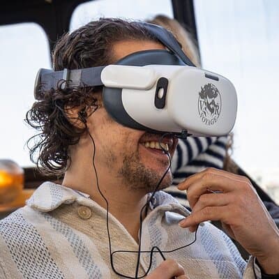 Amsterdam: Luxury Canal Cruise with Historic VR Experience 5