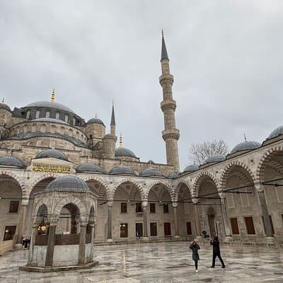 Istanbul Mosques Walking Tour: Hagia Sophia and Blue Mosque 3