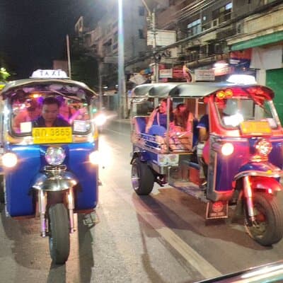 Bangkok Night Eats by Tuk Tuk - Hotel-pickup & Dinner