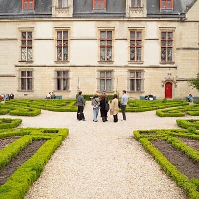 Paris: Pastries & Damnations - A Sweet Tour of the Old City 2