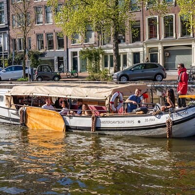 Amsterdam Boat Tour with Dutch Mini Pancakes