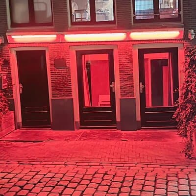 Amsterdam Red-light District Tour for Groups English or German 5