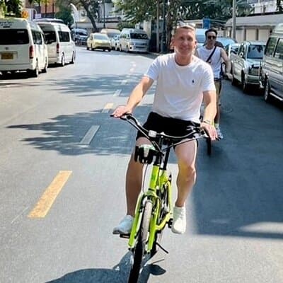 Explore Bangkok by E-Bike Half Day Guided Tour