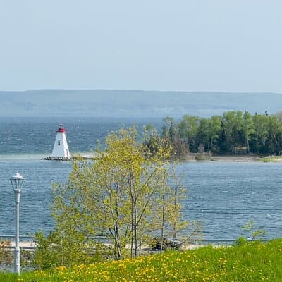 Baddeck & Cabot Trail Scenic Tour – Bell Museum & Highlights