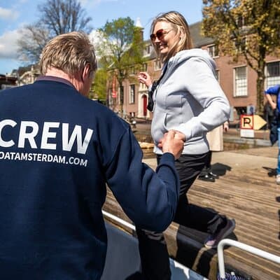 Amsterdam Open Boat Cruise in Old City Center with Live Guide 4