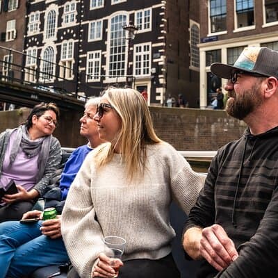 Amsterdam Canal Cruise with Live Guide and Two Drinks