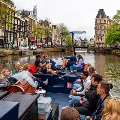 Amsterdam Open Boat Cruise with Live Guide and Two Drinks 2