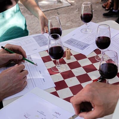 Hidden Paris and Wine Class : A Walking Tour 4