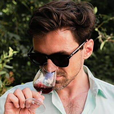 Hidden Paris and Wine Class : A Walking Tour