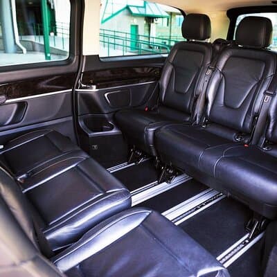 Private Amsterdam Schiphol Airport Transfer Service 3