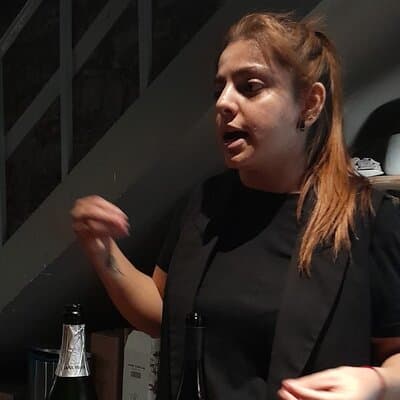 Barcelona: Premium Wine Tasting & Private Walking Tour 2
