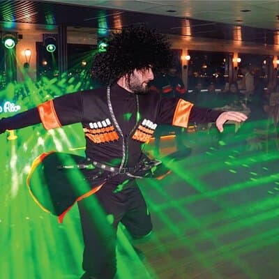 Istanbul Bosphorus Night Cruise with Dinner and Entertainment 3