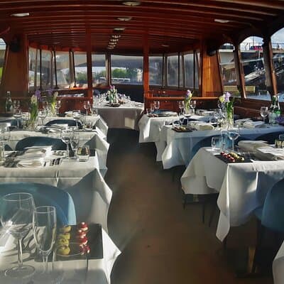 Amsterdam: Exclusive Dinner Canal Cruise