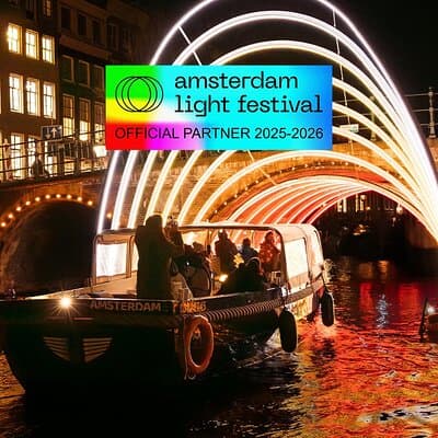 Amsterdam: Light Festival Boat with optional drinks