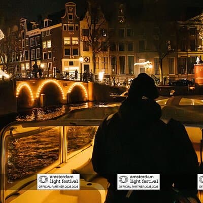 Amsterdam: Light Festival Boat with optional drinks 5